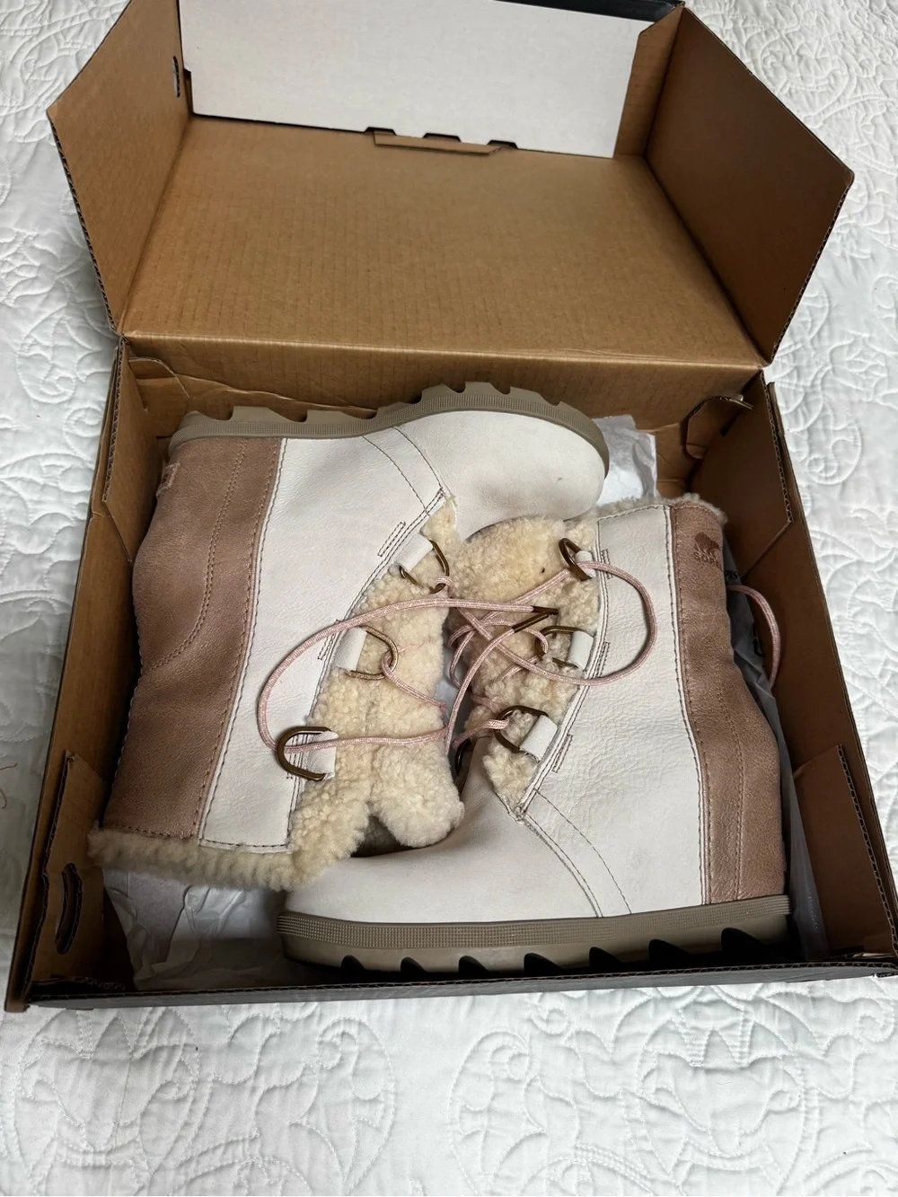 Sorel Women's Cream and Tan Shearling Lace-Up Winter Boots